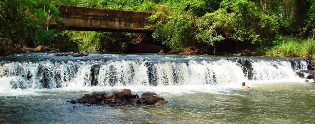 Cachoeira do Caedor Ribeirao Santa Barbara 00