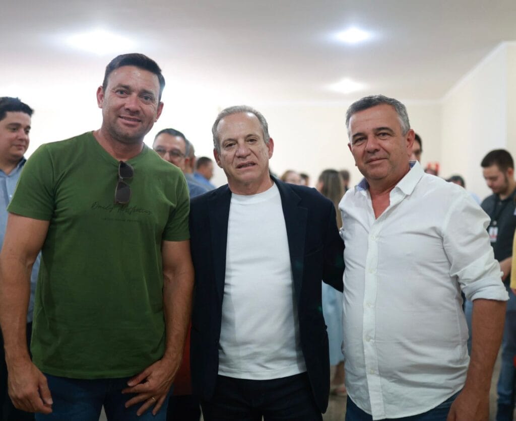 Encontro Jorge Lima (Secretário Estadual de Desenvolvimento Econômico) com prefeitos da AMA Foto16 Evaldo Jorge Lima