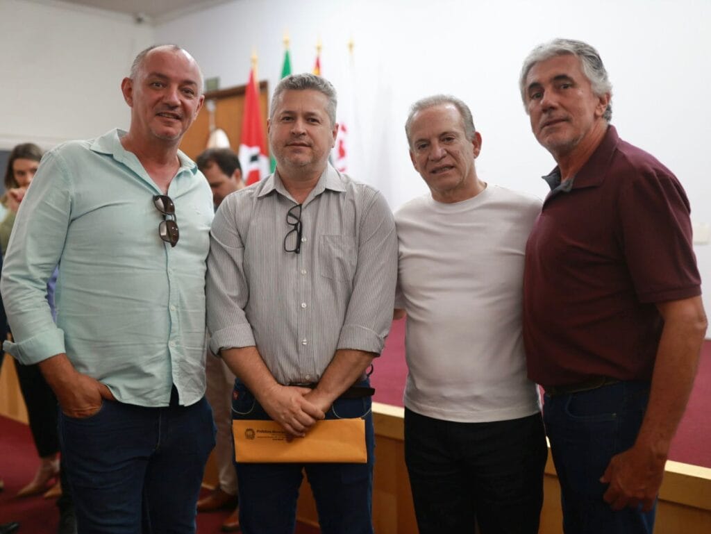 Encontro Jorge Lima (Secretário Estadual de Desenvolvimento Econômico) com prefeitos da AMA Foto18 Misin Jorge Lima