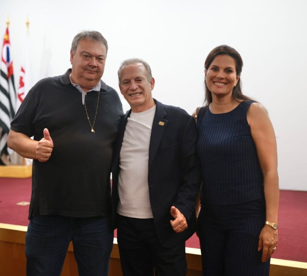 Encontro Jorge Lima (Secretário Estadual de Desenvolvimento Econômico) com prefeitos da AMA Foto21 Silvio Jorge Lima Tania